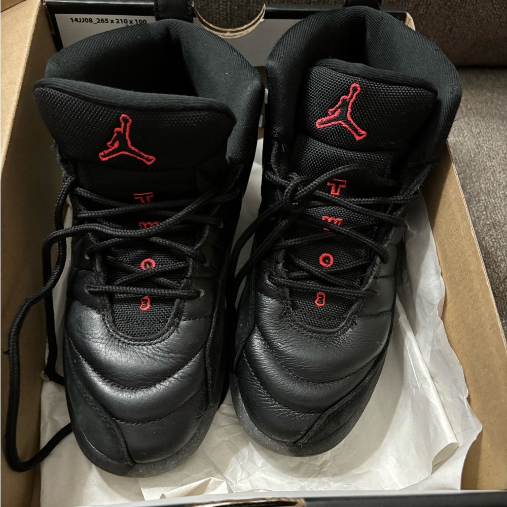 Boys Air Jordan 12 Retro (PS) Utility Black Crimson size 3Y